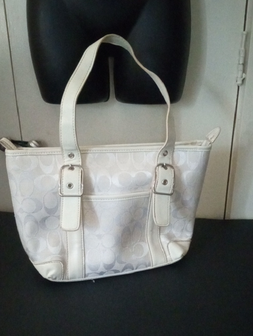 Coach Vintage White Genuine Leather Signature C Jacquard Buckle Bag Y2K